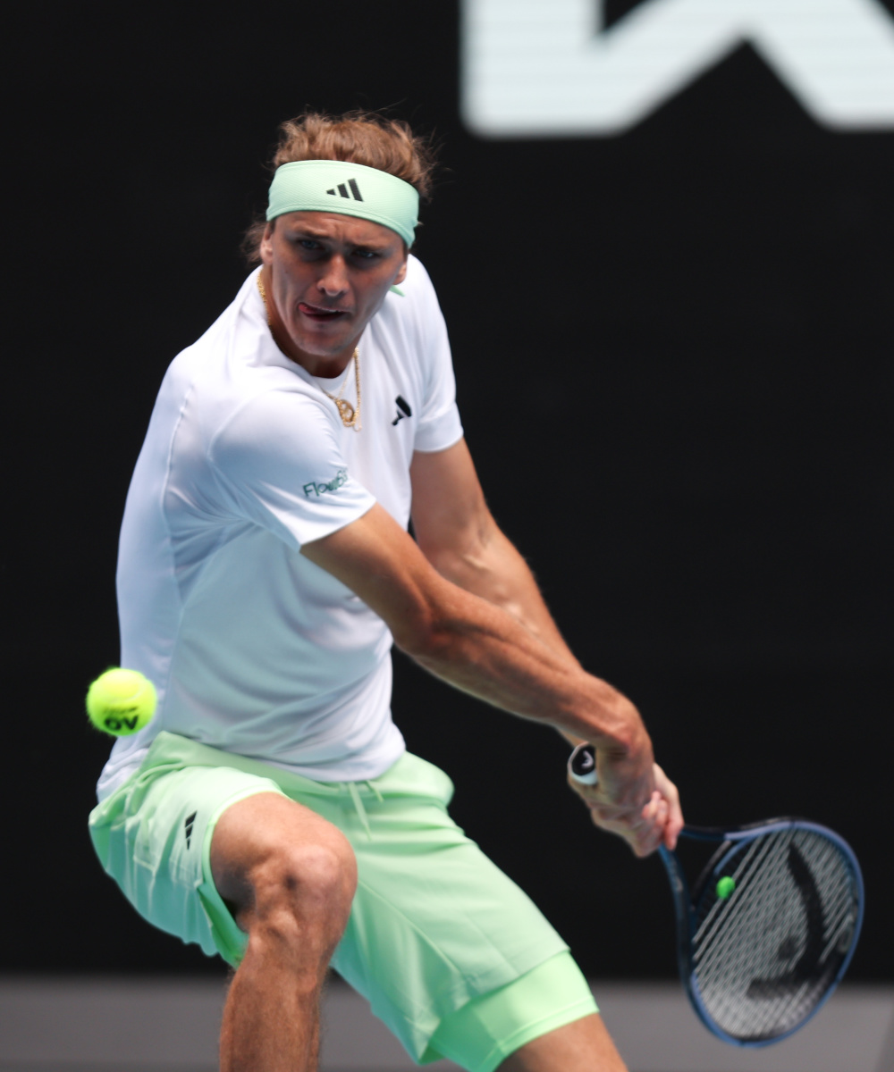 日本网球队爆冷意大利网球队，兹维列夫高光表现的简单介绍