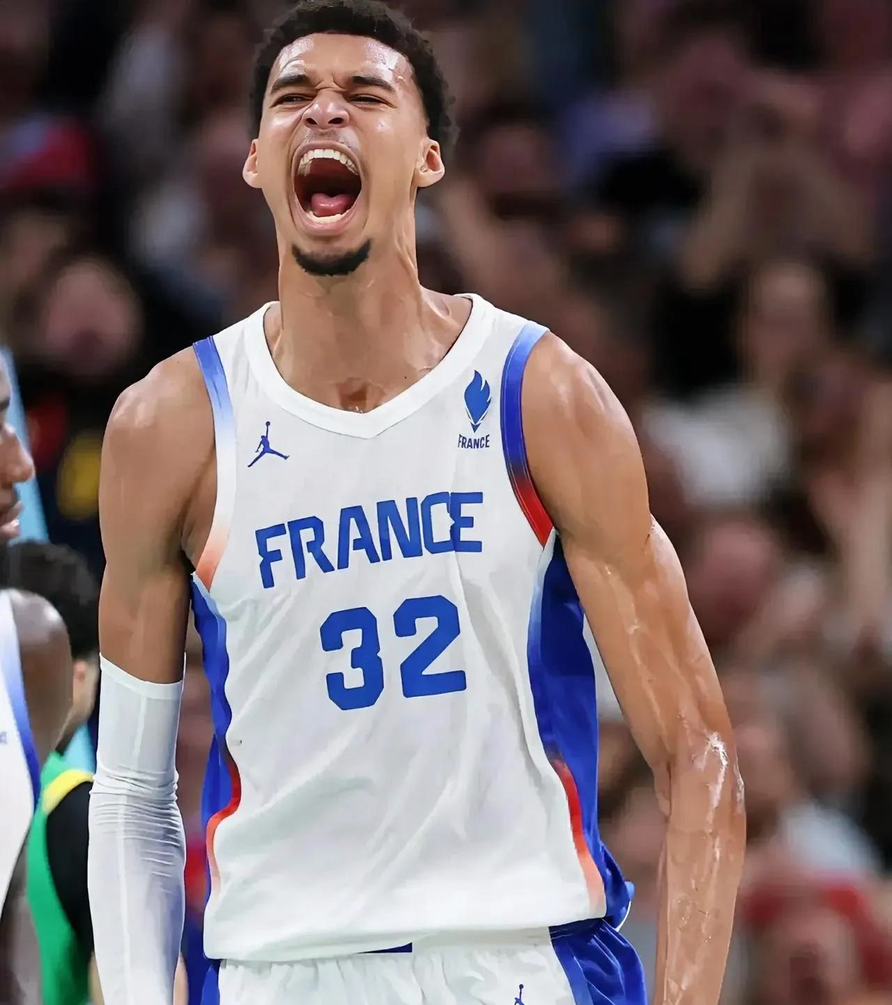 阿根廷男篮强势步行者，巴图姆制霸全场