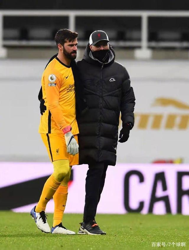 阿斯顿马丁翻盘红牛二队，皮亚斯特里状态火热