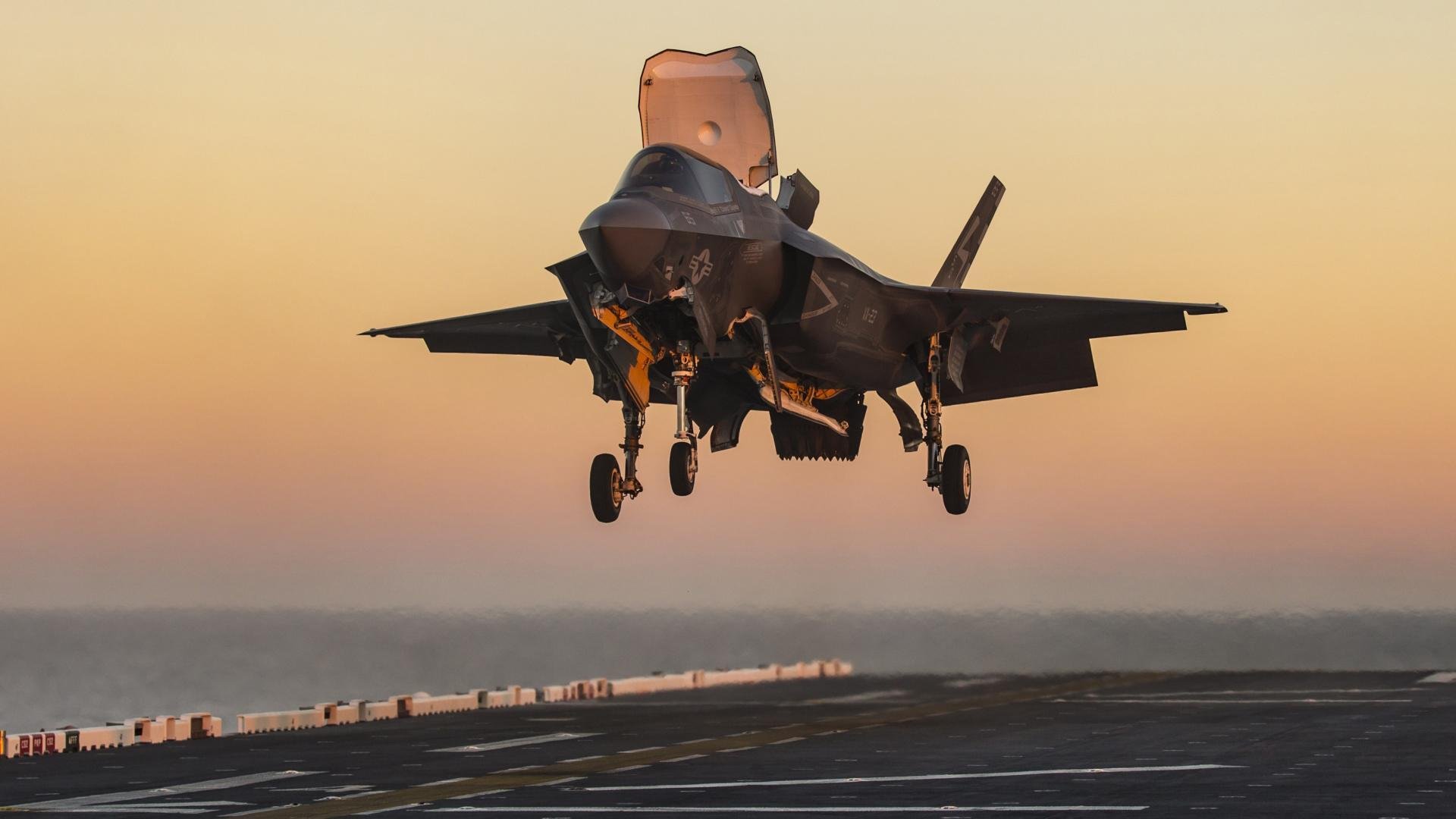 800场里程碑与1个战术选择，卢卡库戴帽难救主，马竞1-0主义晋级