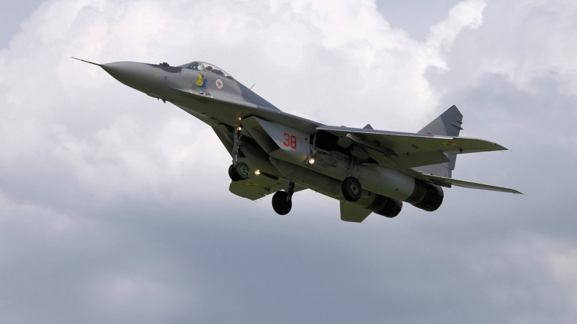 世纪裂痕,一场友谊赛如何让葡萄牙打散皇马,而姆巴佩成了那个撕开裂缝的关键先生