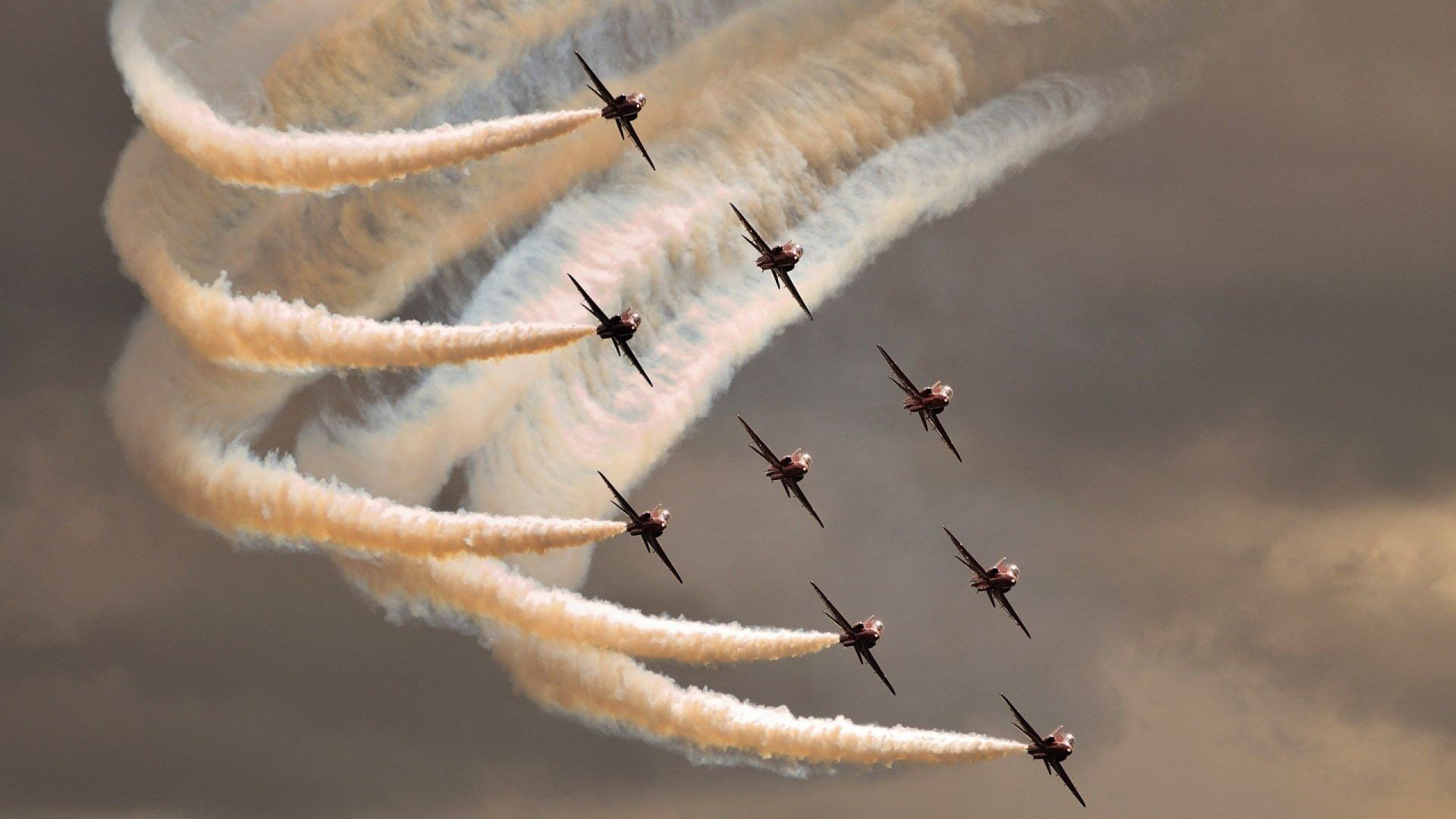 摩洛哥赛道上的加时绝杀，F1年度争冠战如何演绎利物浦式坚韧